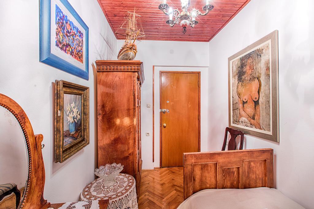 Royal Antique Split